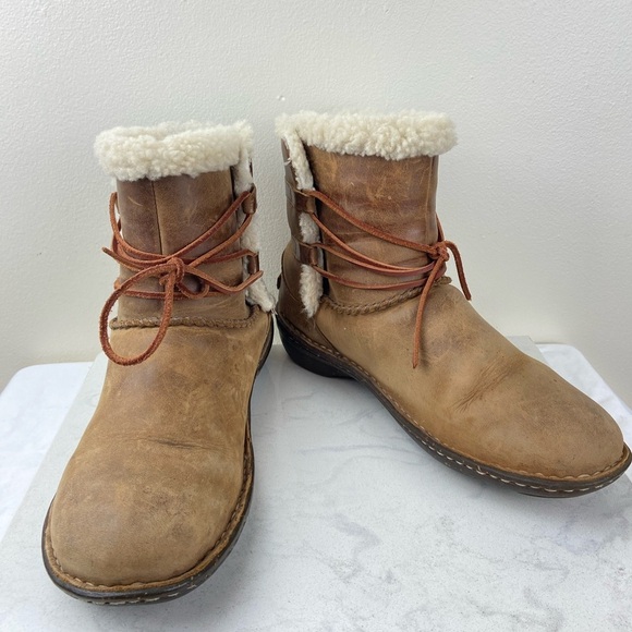 UGG Women UGG Leather Shearling Lined Ankle Boots Rustic Brown Cold Weather Boots